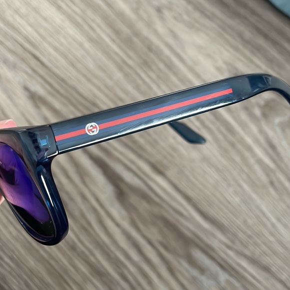 Gucci Sunglasses - Picture 4 of 15